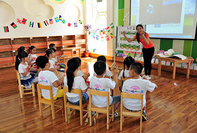 初中畢業學什么專業好？幼師專業與企業管理的探究